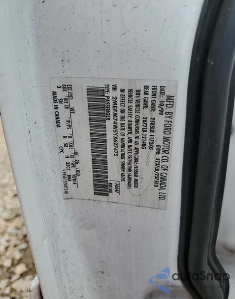 2000 Mercury Grand Marquis Gs z USA, uszkodzony, nr VIN 2MEFM74W5YX627472